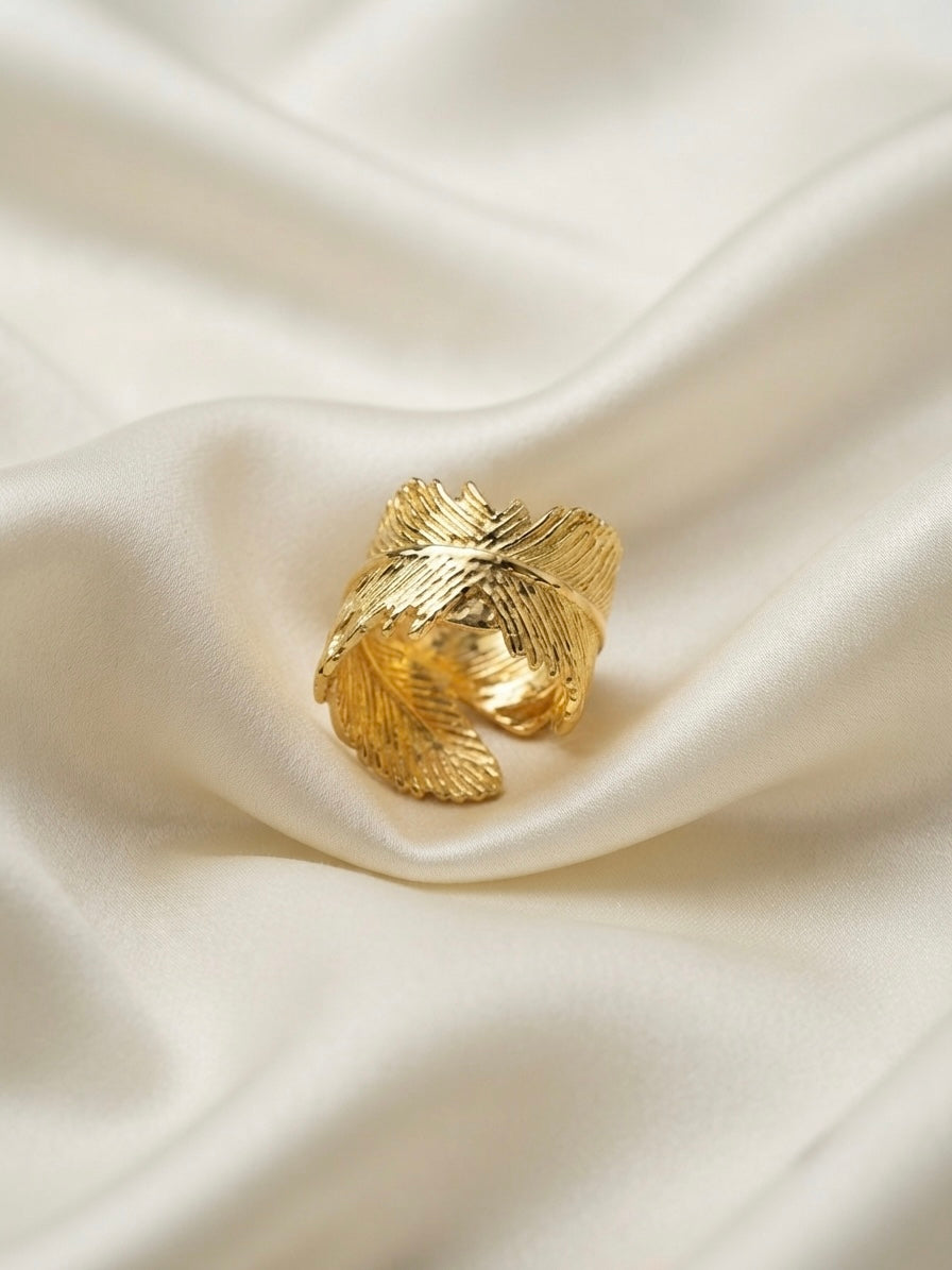 Sylve — Bague Feuille dorée ajustable OREPLINE
