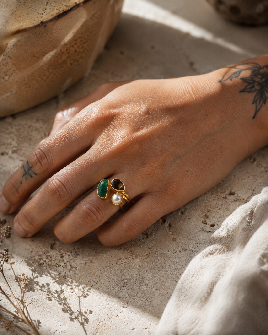 Trinitas I — Three-Stone Ring