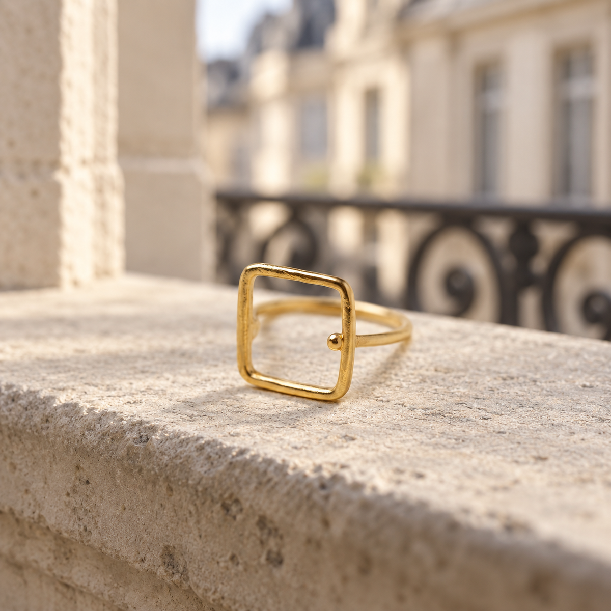 Carré — Geometric Ring