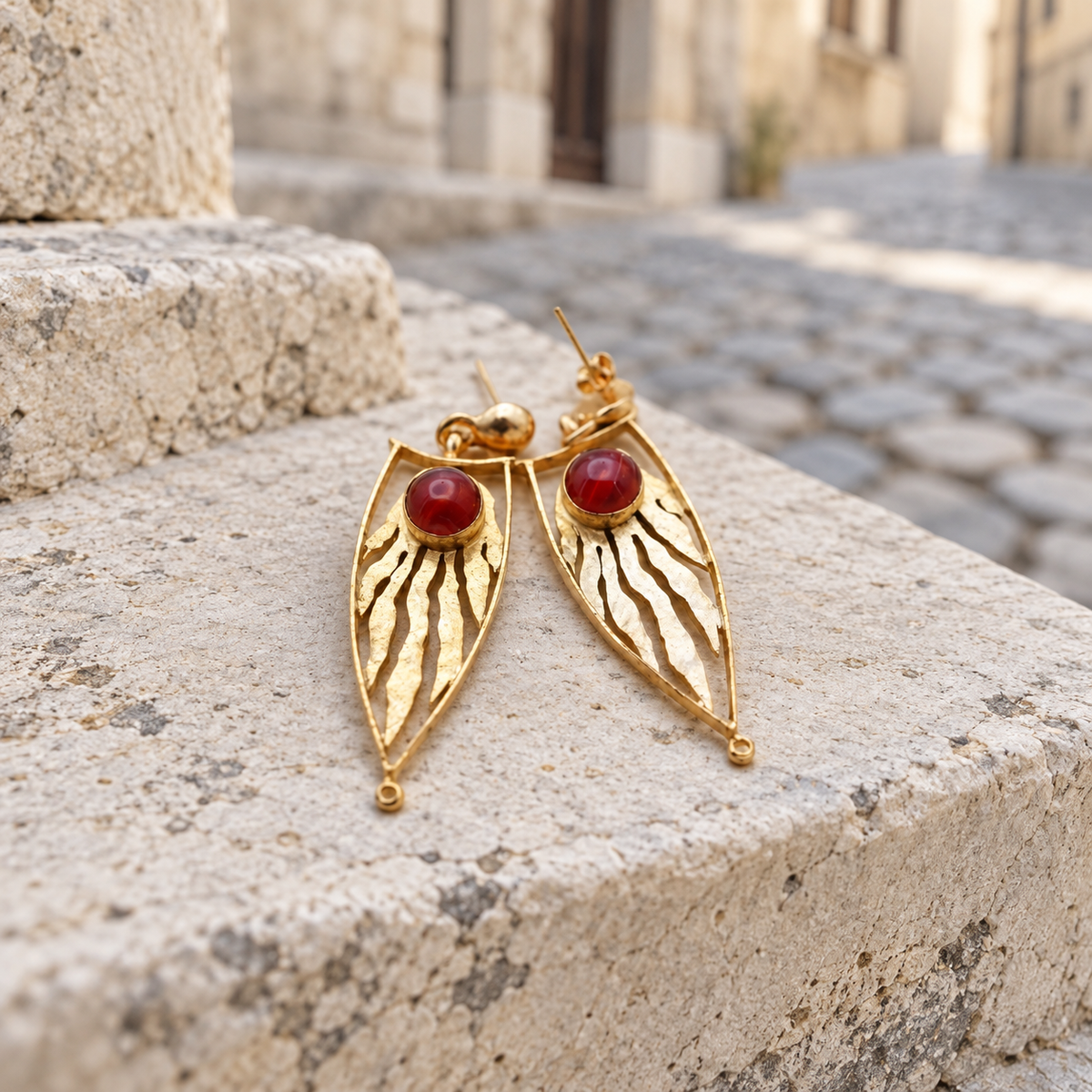Vénus — Natural Stone Drop Earrings