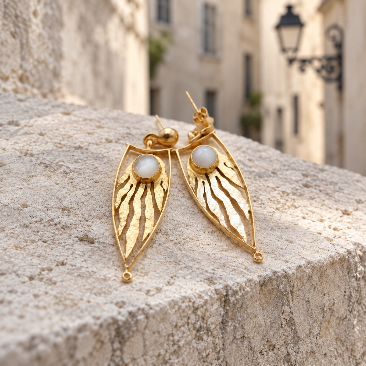 Vénus — Natural Stone Drop Earrings